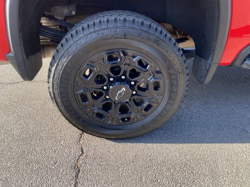 Used 2024 Chevrolet Silverado 3500 LTZ w/ LTZ Plus Package image 5