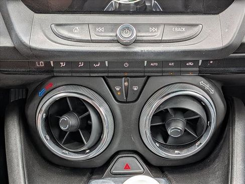 Used 2017 Chevrolet Camaro LT w/ Technology Package image 15