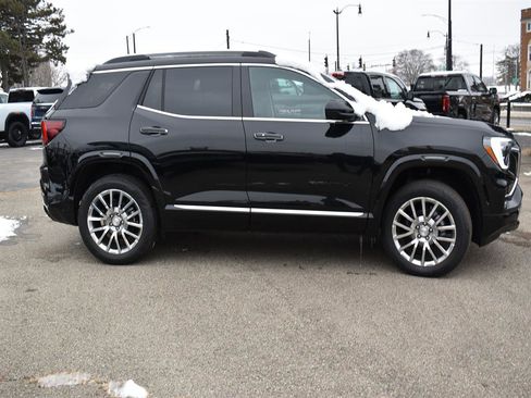 New 2026 GMC Terrain Denali w/ LPO, Black Badging Package image 4