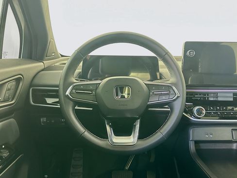 Used 2025 Honda Prologue Touring image 18