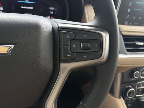 Used 2023 Chevrolet Tahoe Premier AWD/4WD image 20