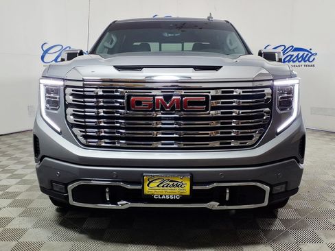 Used 2024 GMC Sierra 1500 Denali RWD image 3