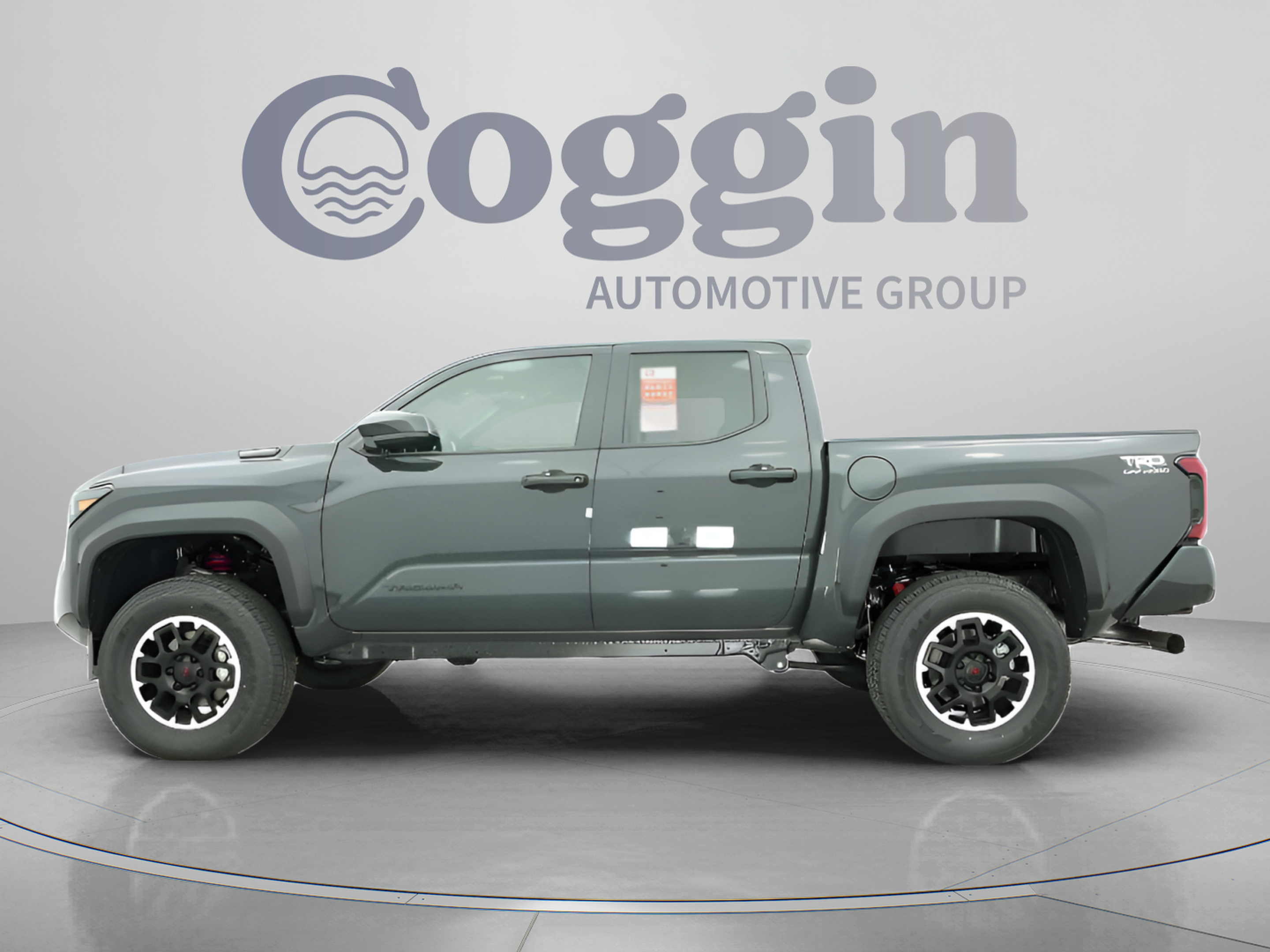 New 2025 Toyota Tacoma TRD Off-Road AWD/4WD image 7