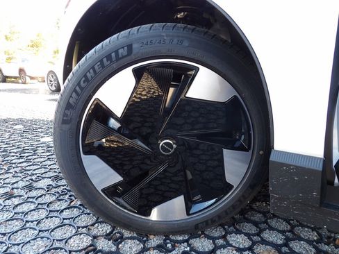 New 2026 Volvo EX30 Ultra w/ Protection Package Premier image 25