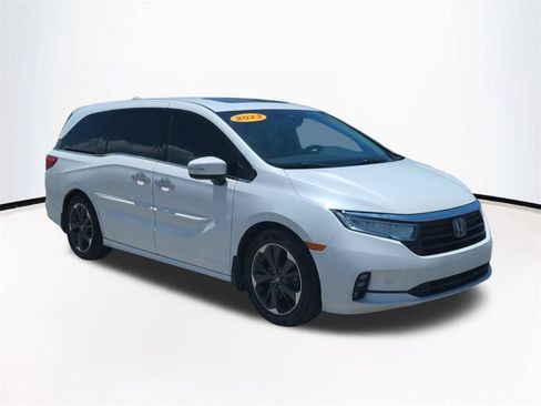 Used 2022 Honda Odyssey Elite image 2