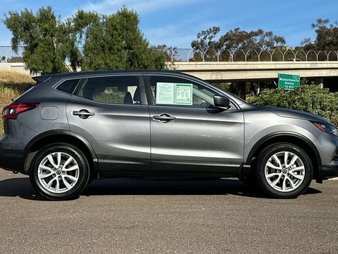 Used 2021 Nissan Rogue Sport S image 4