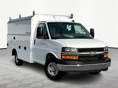 New 2025 Chevrolet Express 3500 w/ Power Convenience Package