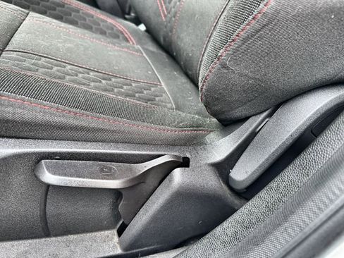 Used 2018 Ford Fiesta SE w/ Equipment Group 201A image 12