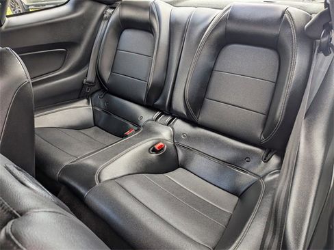 Used 2019 Ford Mustang Premium image 19