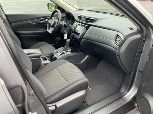 Used 2018 Nissan Rogue S FWD image 16
