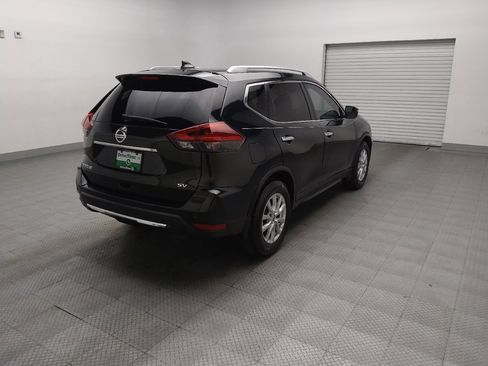 Used 2019 Nissan Rogue SV FWD image 9
