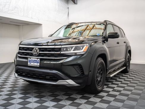 Used 2021 Volkswagen Atlas SE AWD/4WD image 3