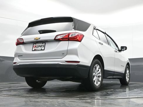 Used 2020 Chevrolet Equinox LT image 44