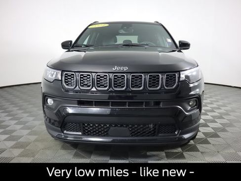 Used 2024 Jeep Compass Latitude w/ Convenience Group AWD/4WD image 11
