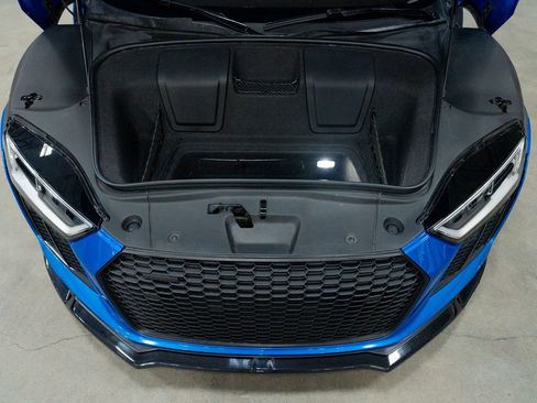 Used 2017 Audi R8 V10 image 51