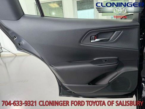 New 2025 Toyota Prius Plug-In Hybrid image 39