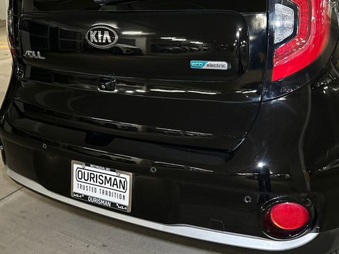 Used 2018 Kia Soul EV + w/ Sun & Fun Package image 5