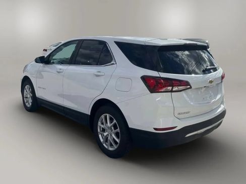 Used 2022 Chevrolet Equinox LT w/ Driver Convenience Package FWD image 5