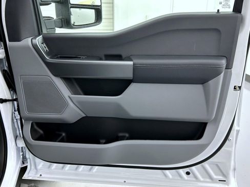 New 2026 Ford F250 XLT w/ FX4 Off-Road Package image 16