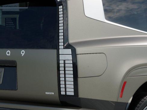 New 2026 Hyundai Ioniq 9 Calligraphy image 10