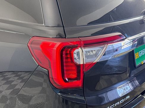 Used 2021 GMC Acadia Denali w/ Denali Technology Package image 36