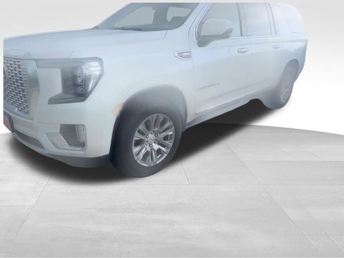 Used 2023 GMC Yukon XL Denali w/ Max Trailering Package AWD/4WD image 10