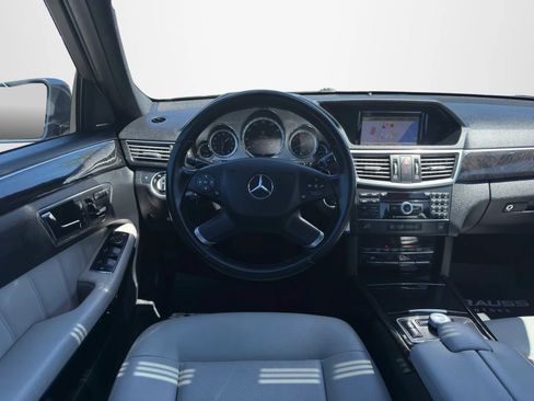 Used 2011 Mercedes-Benz E 350 4MATIC Sedan image 15