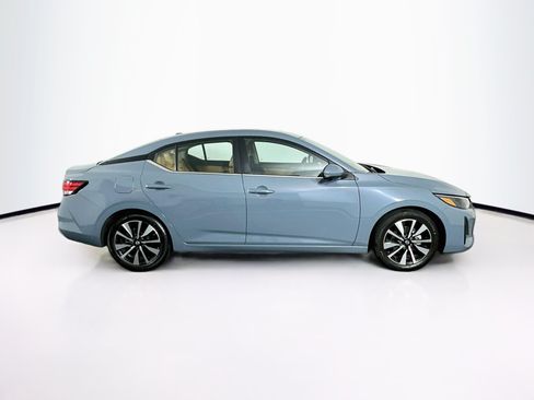Used 2025 Nissan Sentra SV w/ SV Premium Package FWD image 10