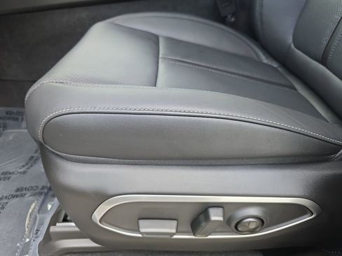 New 2025 Jeep Wagoneer L Series II AWD/4WD image 30