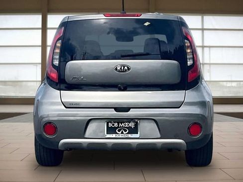 Used 2019 Kia Soul + FWD image 4