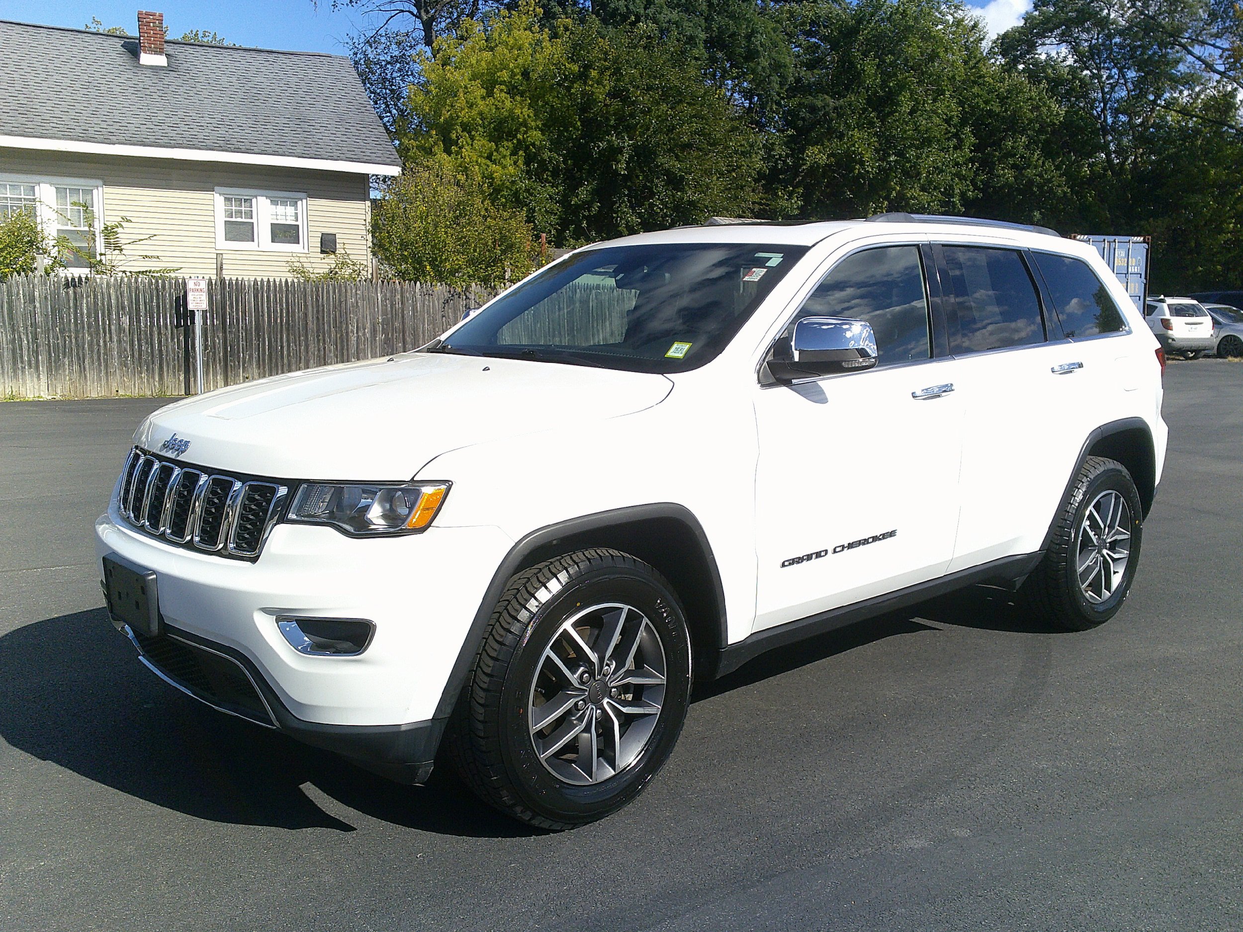 Used 2020 Jeep Grand Cherokee Limited AWD/4WD image 1