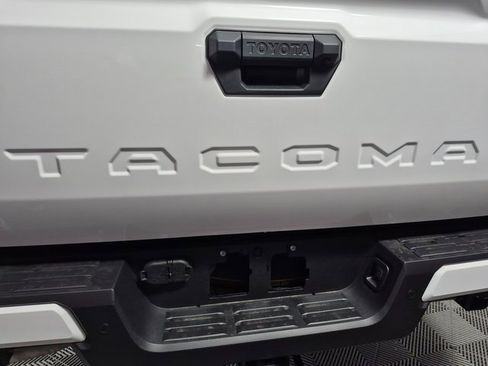 New 2025 Toyota Tacoma SR5 image 9
