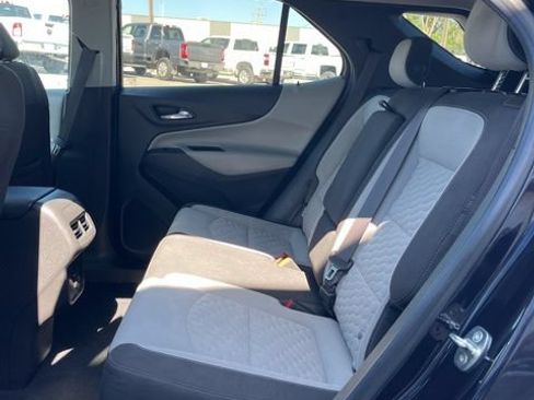Used 2020 Chevrolet Equinox LS w/ LS Convenience Package FWD image 32