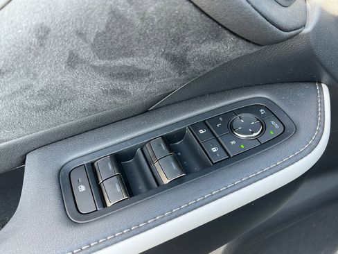 New 2026 Lexus TX 500h AWD image 12