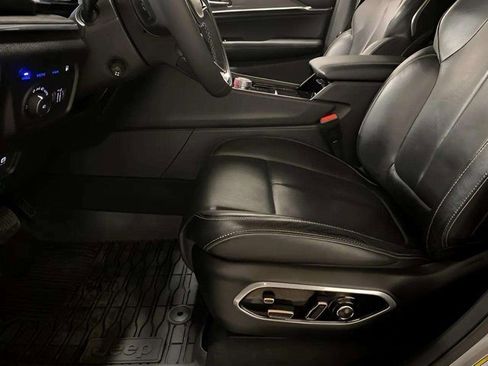 Used 2023 Jeep Grand Cherokee Overland w/ Luxury Tech Group IV image 69