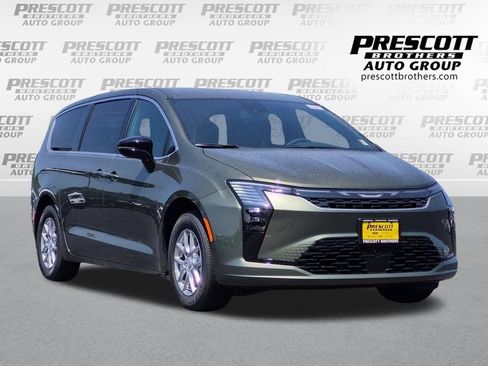 New 2027 Chrysler Pacifica Select FWD image 1