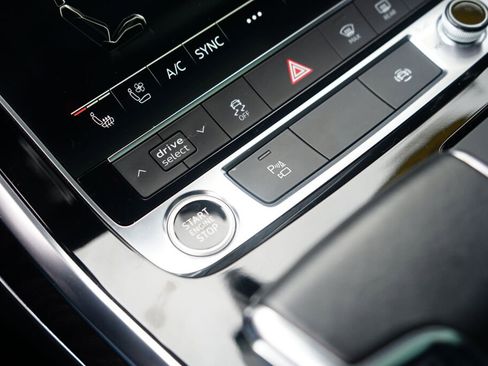 Used 2021 Audi Q7 2.0T Premium Plus w/ Executive Package image 33