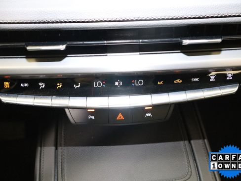 Used 2025 Cadillac XT4 Premium Luxury FWD image 27