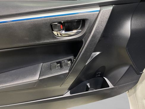 Used 2016 Toyota Corolla S FWD image 7