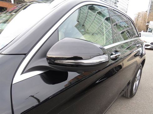 Certified 2022 Mercedes-Benz GLC 300 GLC 300 4MATIC image 22