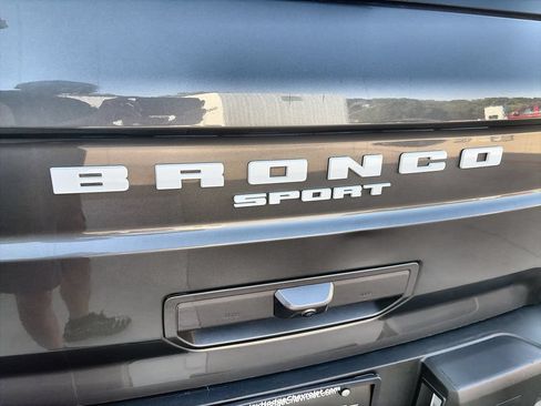 Used 2025 Ford Bronco Sport Outer Banks w/ Outer Banks Tech Package+ AWD/4WD image 32