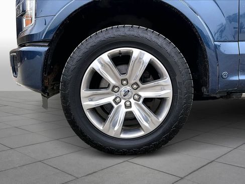 Used 2016 Ford F150 Platinum w/ Equipment Group 701A Luxury AWD/4WD image 11