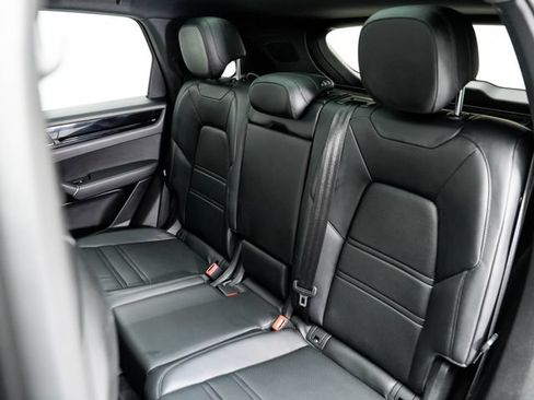 Certified 2021 Porsche Cayenne S AWD/4WD image 24