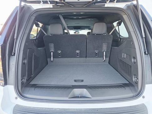 New 2026 Chevrolet Suburban LS image 11