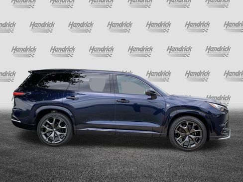 Certified 2025 Lexus TX 500h AWD w/ Technology Package image 11
