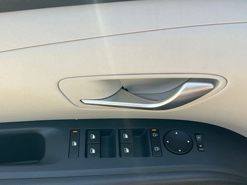 Used 2025 Hyundai Tucson SEL FWD image 24
