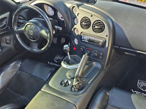 Used 2004 Dodge Viper SRT-10 image 14