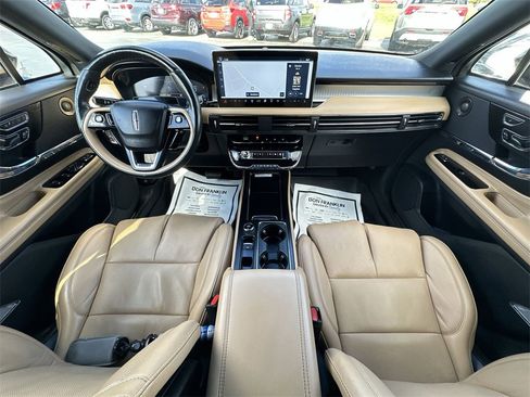 Used 2023 Lincoln Corsair Reserve w/ Equipment Group 202A image 21