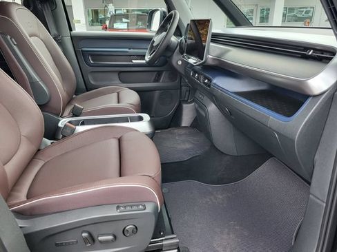 New 2025 Volkswagen ID. Buzz Pro S RWD image 23