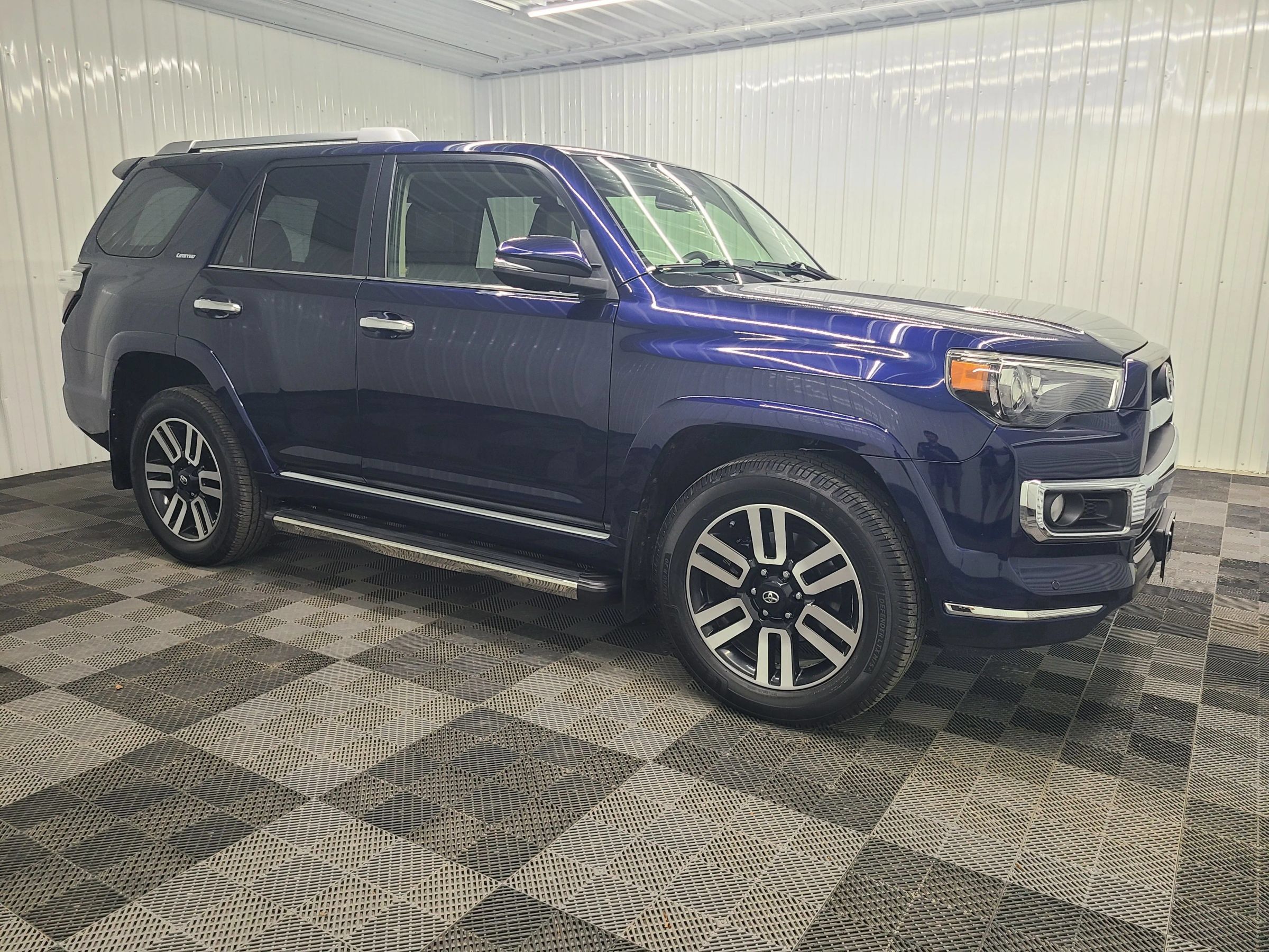 Used 2018 Toyota 4Runner Limited AWD/4WD image 1